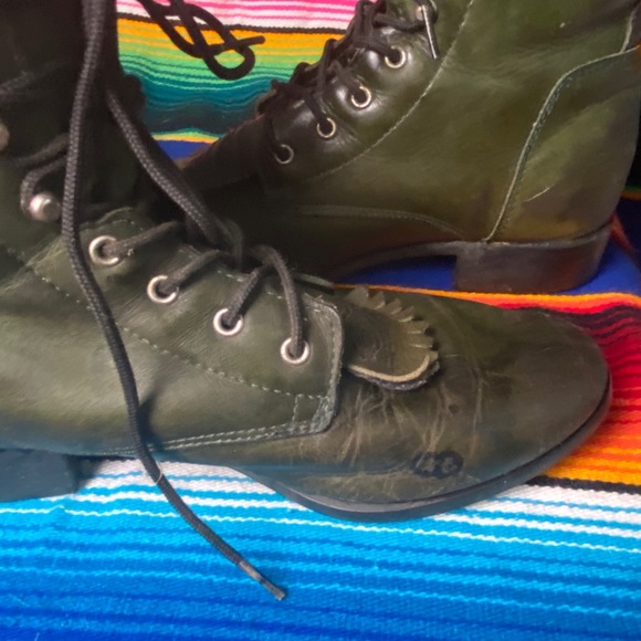 Emerald green lace up western boot! - Picture 3 of 3